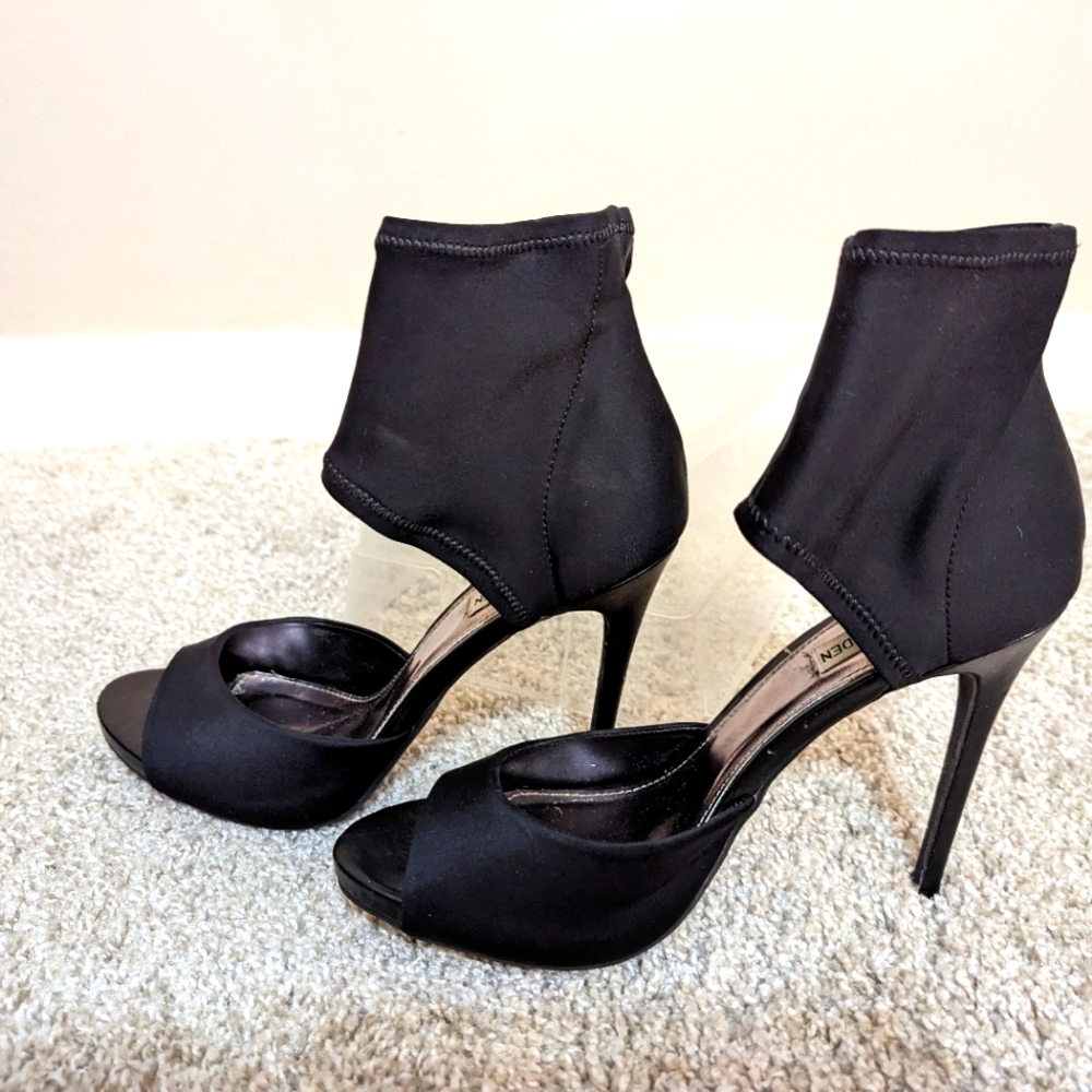 Steve Madden Mistiqq